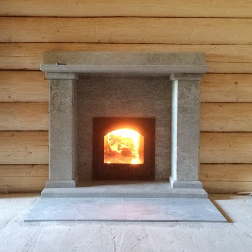 Portal for a bath stove from Talcochlorite